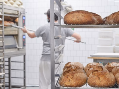 ¿Qué equipos necesitas para abrir una panadería en Bolivia? Guía completa para emprender con éxito